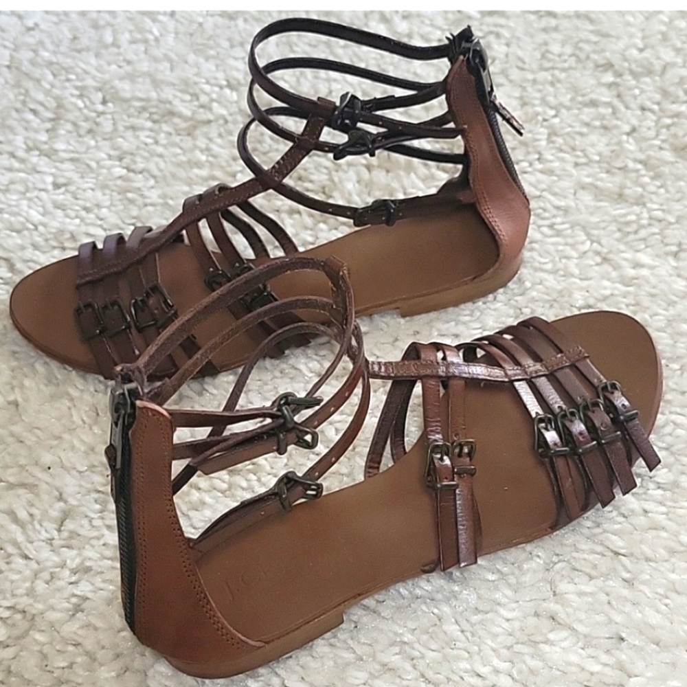 J CREW MULTI Buckle Strap Gladiator Inspired Flat Sandals Size 7